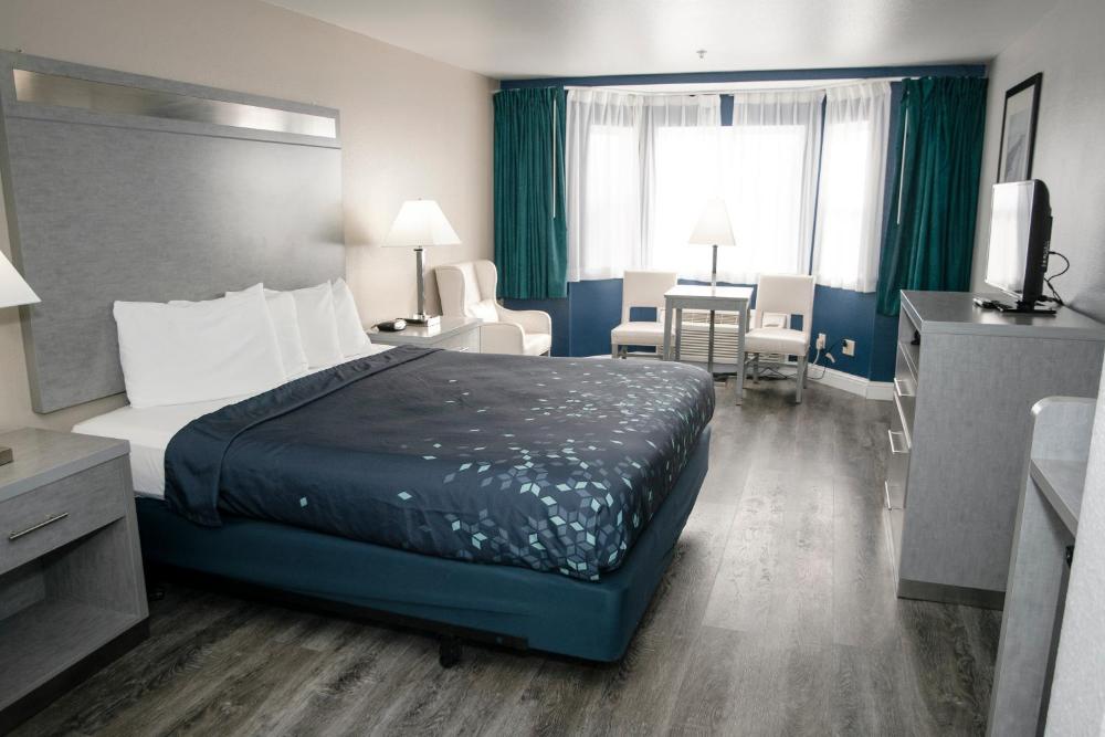 King Room interior